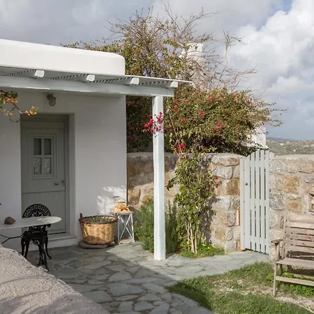 Mousa Villa Mikri Vigla