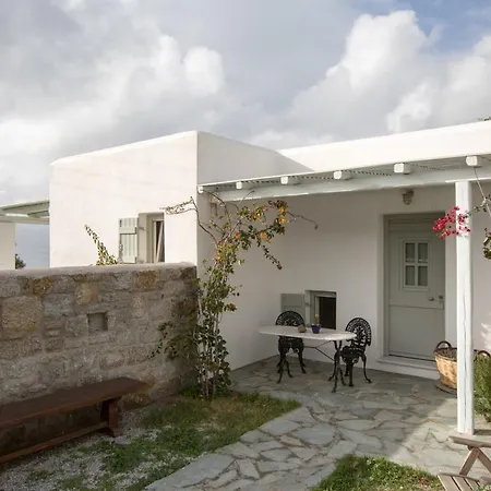 Mousa Villa Mikri Vigla