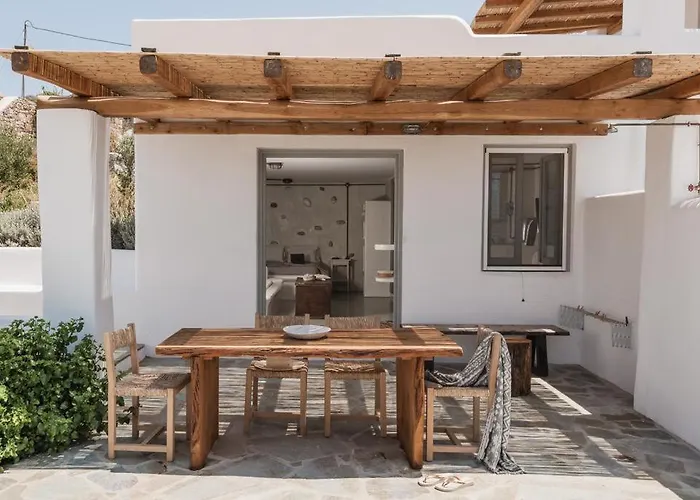 Mousa Villa Mikrí Vígla