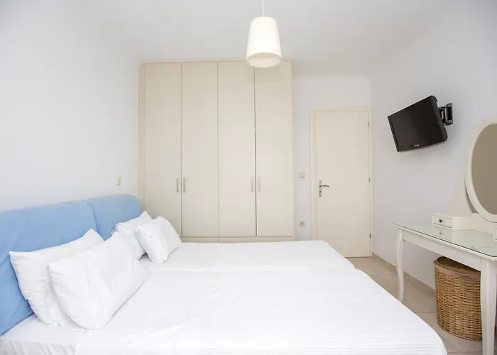 Mousa Villa Mikrí Vígla