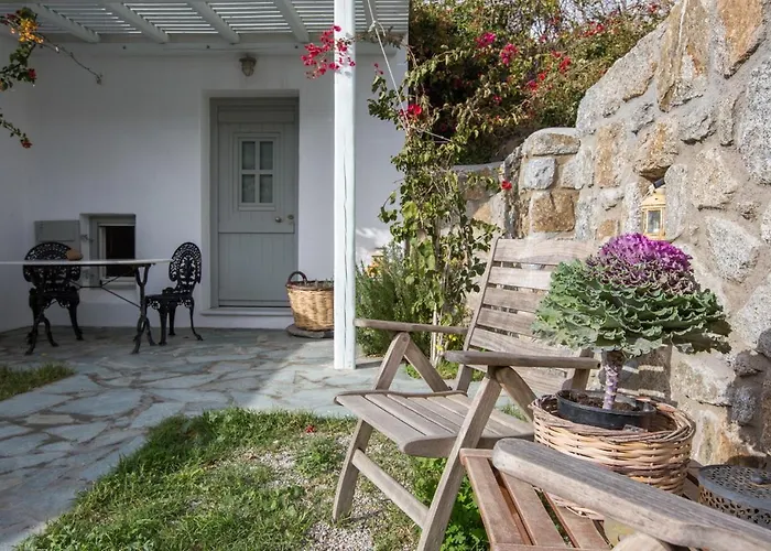 Mousa * Mikrí Vígla